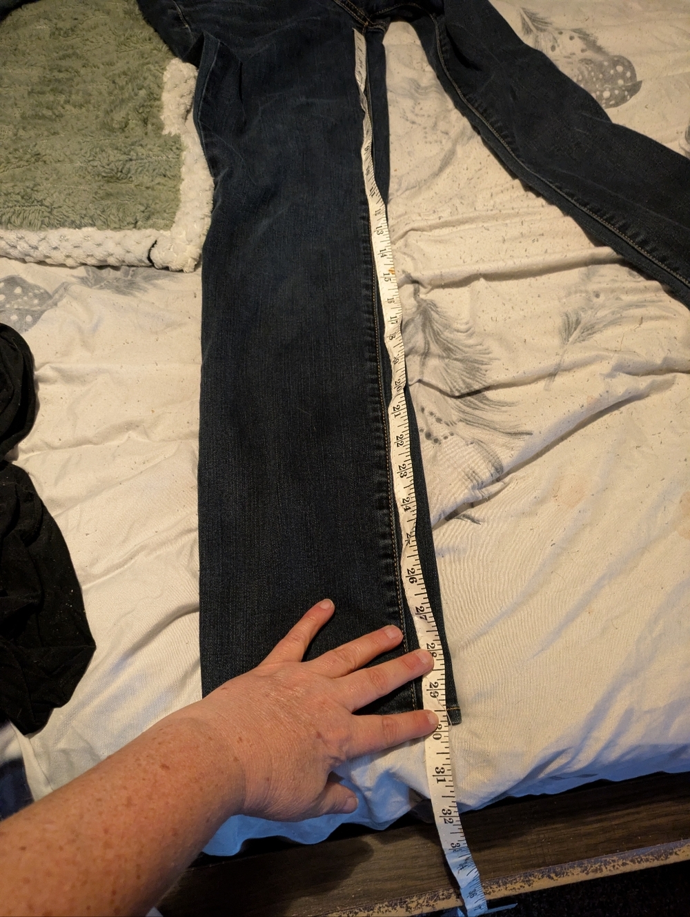 American Eagle Outfitters Women's Dark Blue Skinny Jeans - Picture 6 of 6